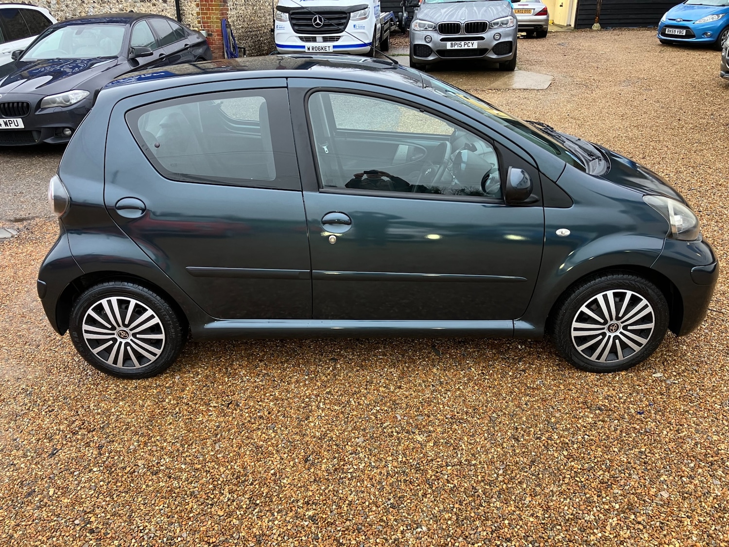 Used Toyota AYGO 2011 for sale - 76504315: Photo 5