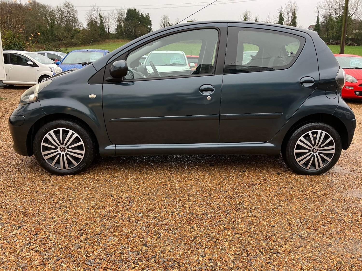 Used Toyota AYGO 2011 for sale - 76504315: Photo 6