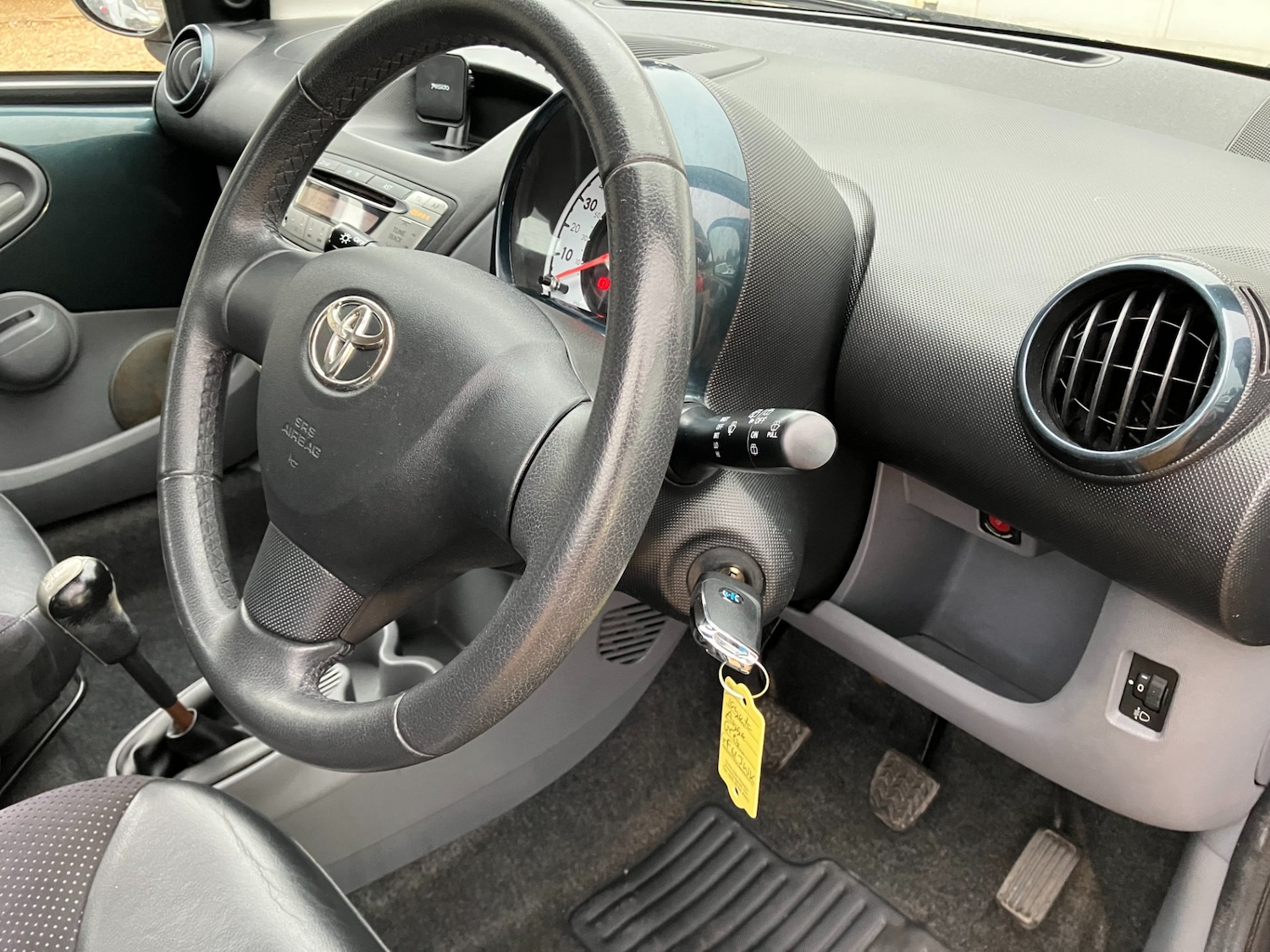 Used Toyota AYGO 2011 for sale - 76504315: Photo 9