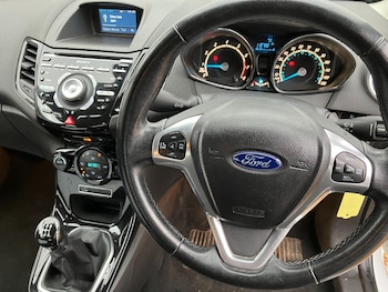 Used Ford Fiesta 2013 for sale - 77324735: Photo