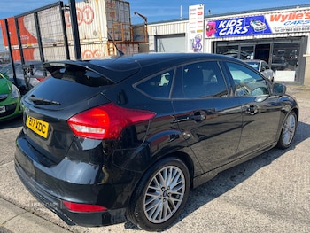 Used Ford Focus 2017 for sale - 75602097: Photo