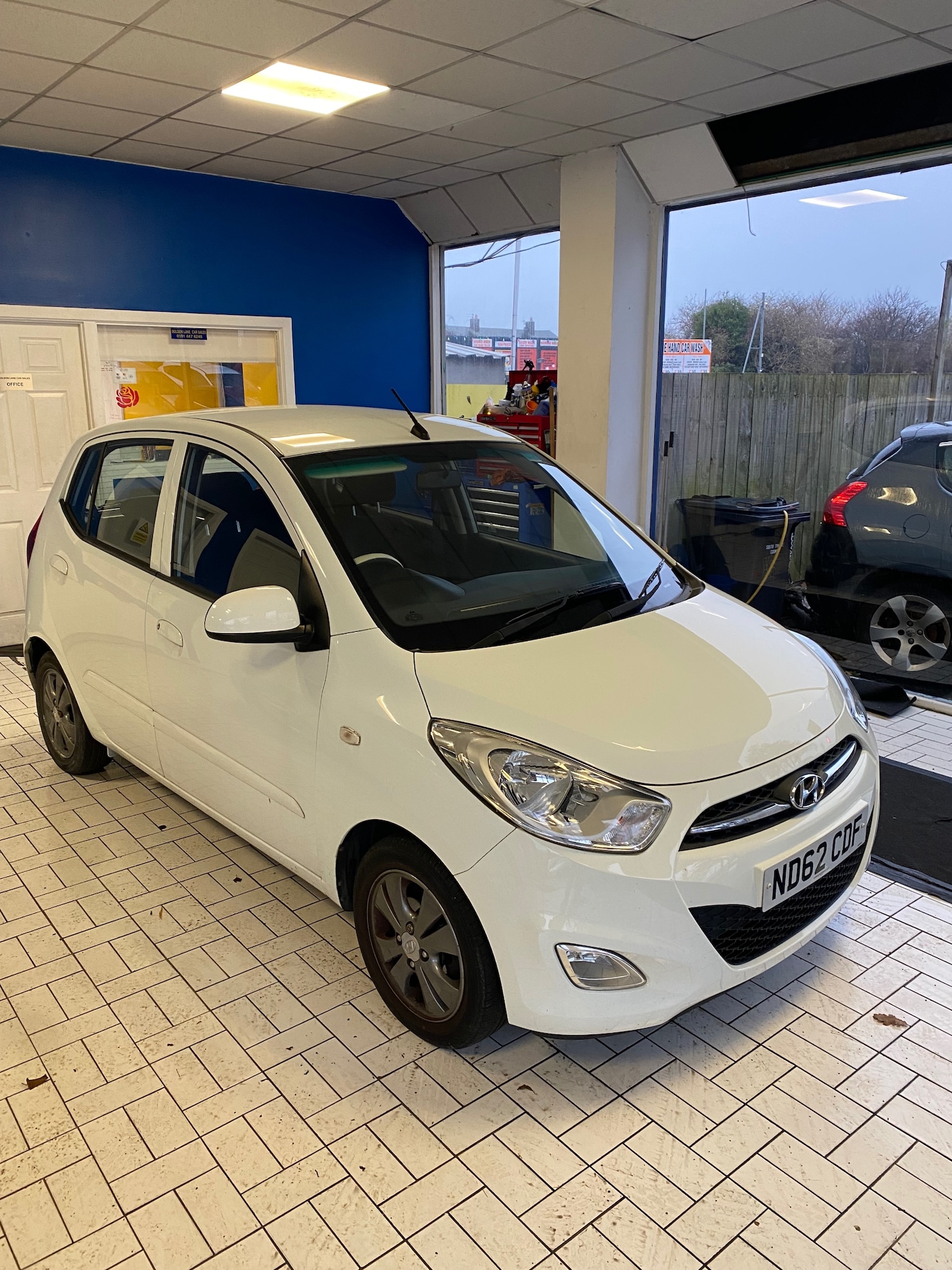 Used Hyundai i10 2012 for sale - 76735702: Photo 1