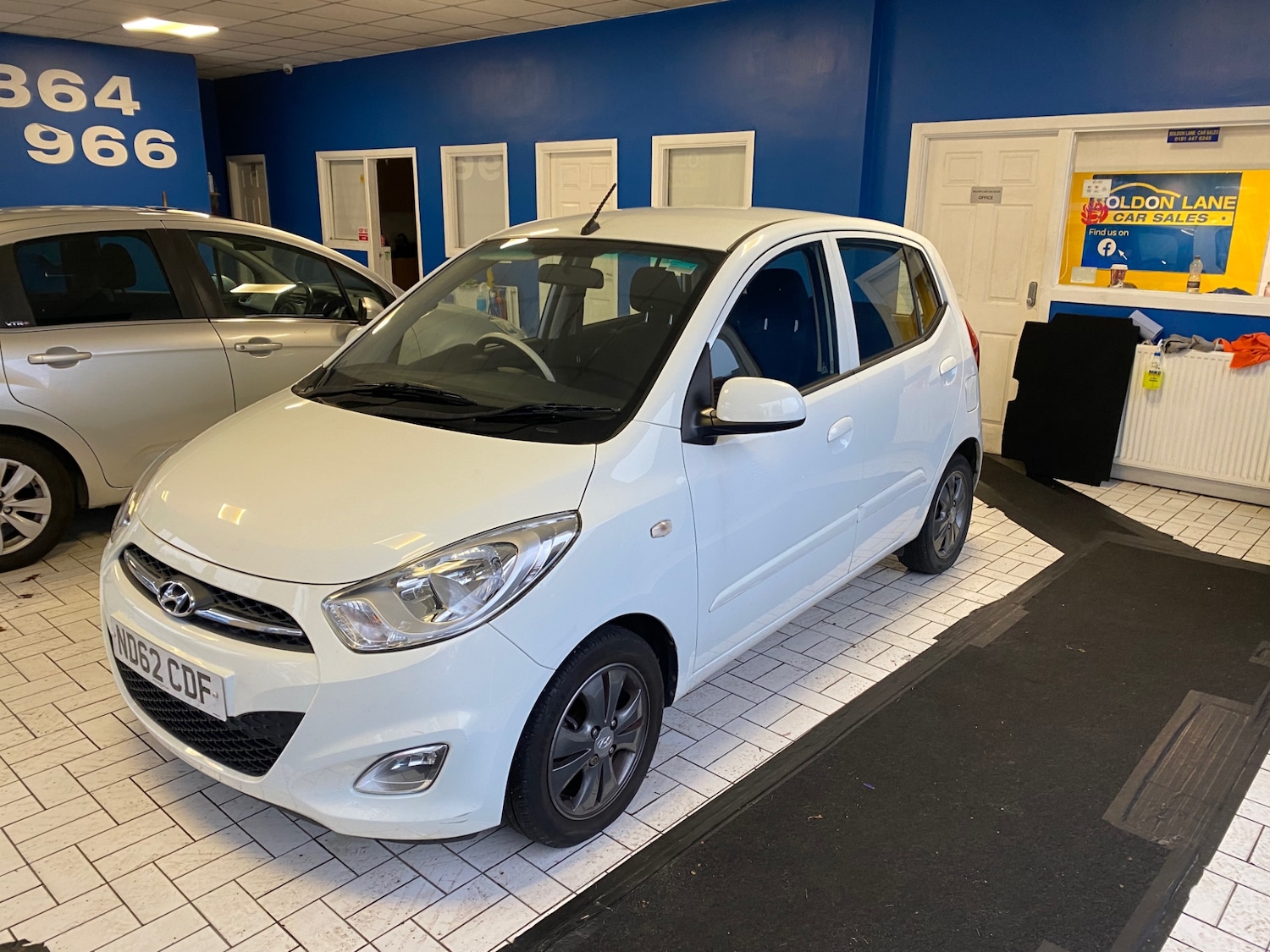Used Hyundai i10 2012 for sale - 76735702: Photo 3