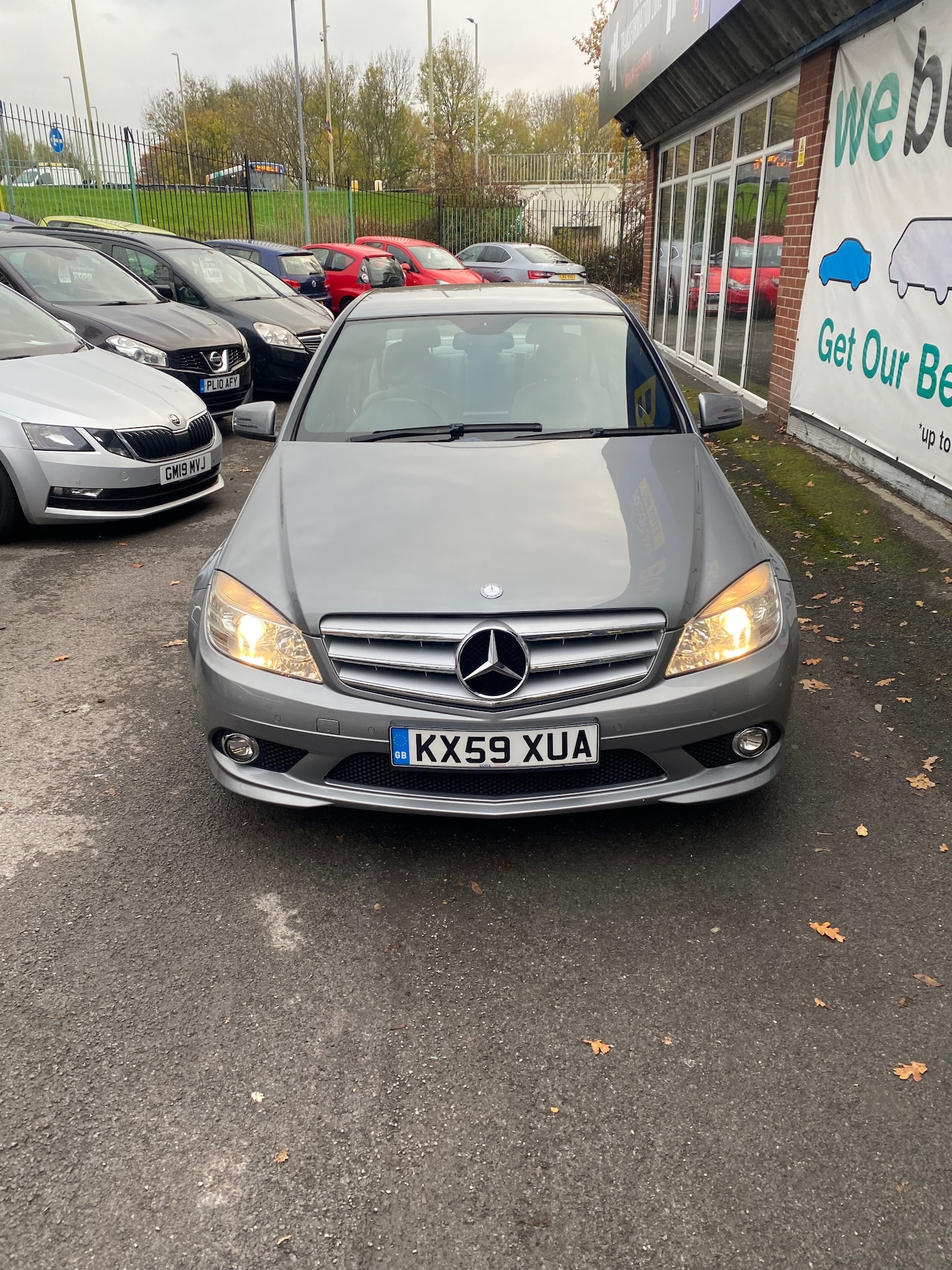 Used Mercedes-Benz C Class 2009 for sale - 76506257: Photo 2