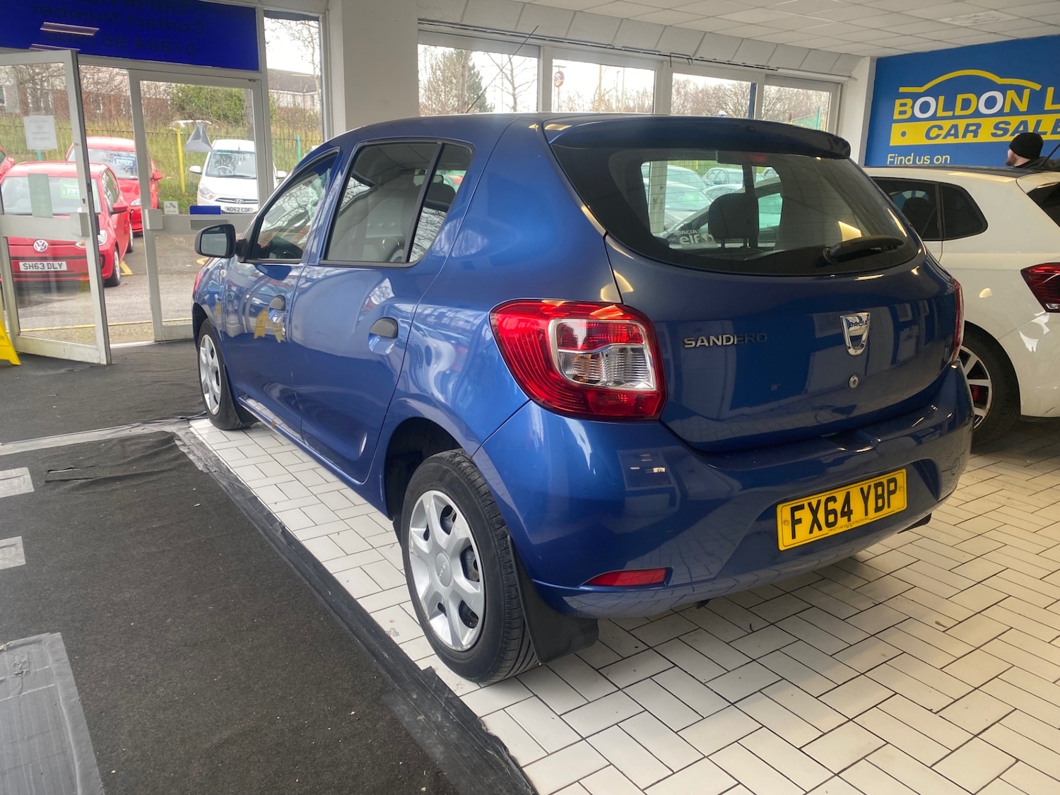 Used Dacia Sandero 2014 for sale - 77603483: Photo 2