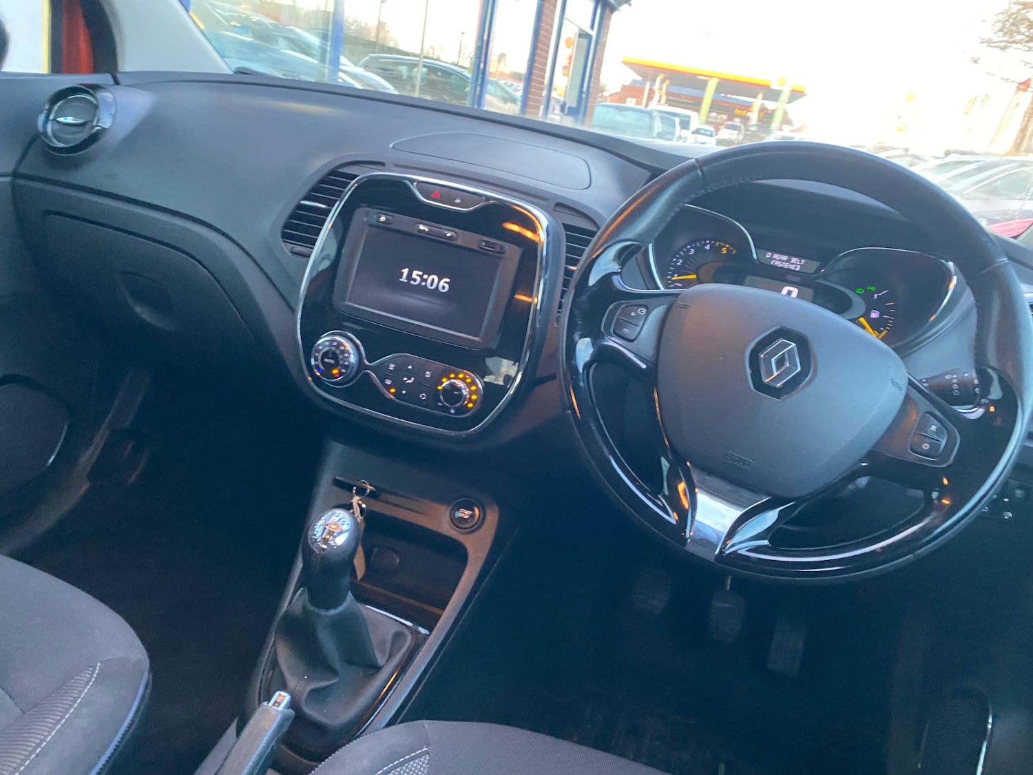 Used Renault Captur 2014 for sale - 76960239: Photo 7