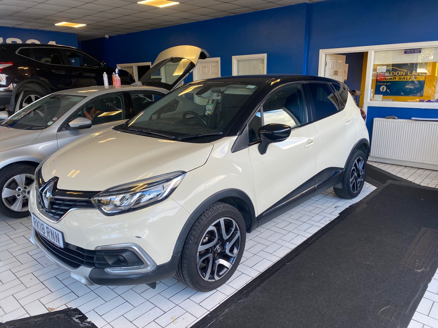 Used Renault Captur 2018 for sale - 76275192: Photo 3