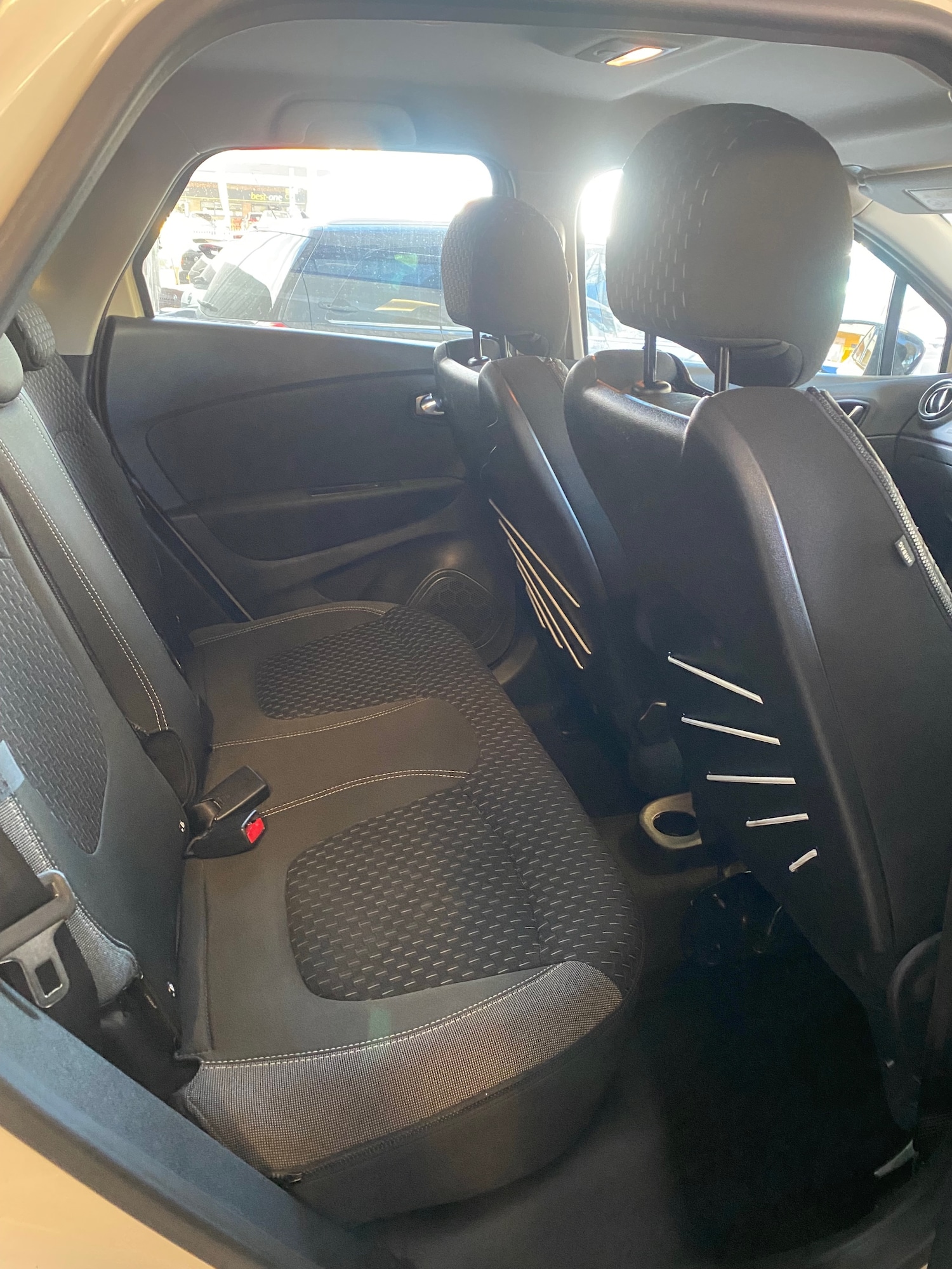 Used Renault Captur 2018 for sale - 76275192: Photo 7