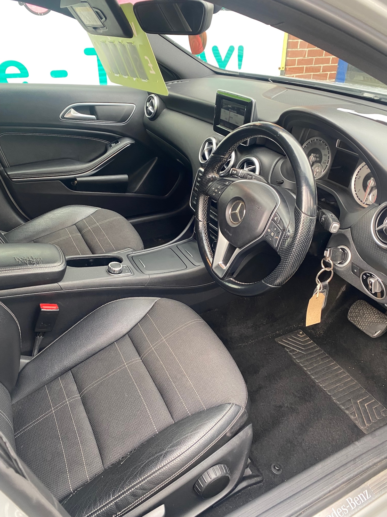 Used Mercedes-Benz A-Class 2014 for sale - 76462006: Photo 5