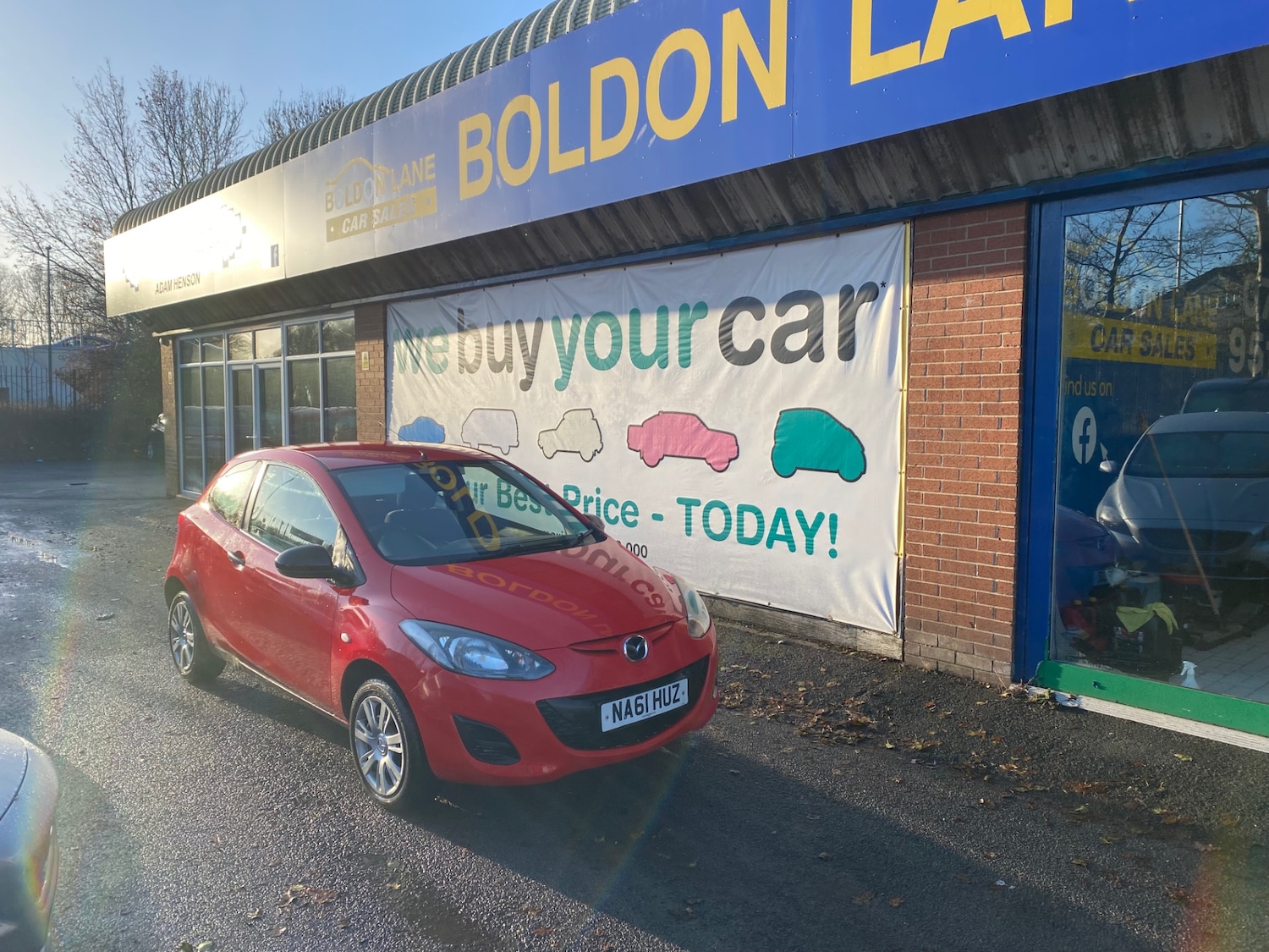 Used Mazda Mazda2 2011 for sale - 76777110: Photo 1
