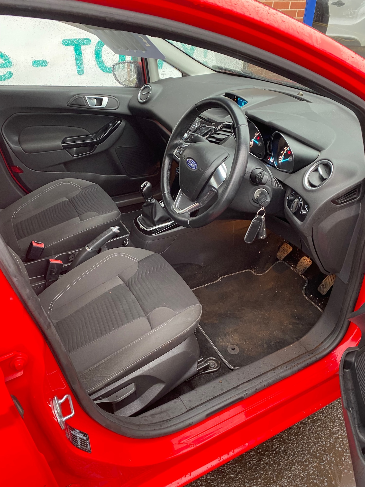 Used Ford Fiesta 2015 for sale - 77179801: Photo 3