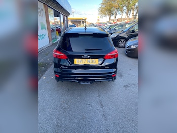 Used Ford Focus 2017 for sale - 76392086: Photo