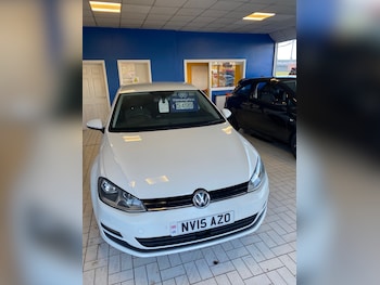 Used Volkswagen Golf 2015 for sale - 77003388: Photo