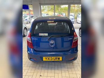 Used Hyundai i10 2013 for sale - 76101723: Photo 4