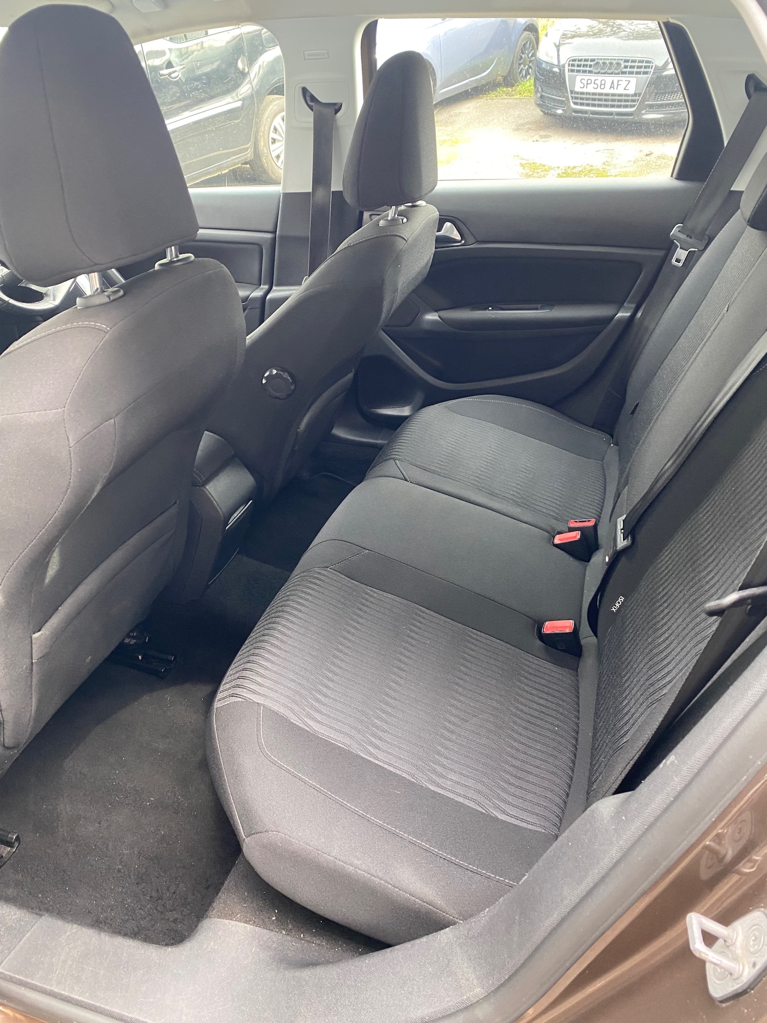 Used Peugeot 308 2014 for sale - 76363962: Photo 8