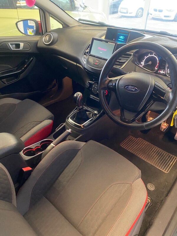 Used Ford Fiesta 2015 for sale - 75673253: Photo 5