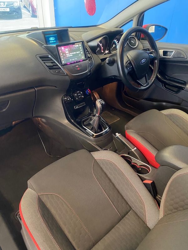 Used Ford Fiesta 2015 for sale - 75673253: Photo 6