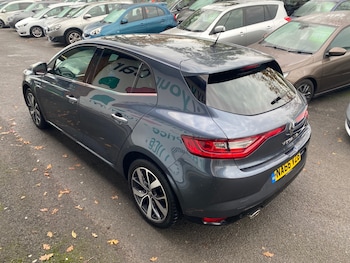 Used Renault Megane 2016 for sale - 76490489: Photo