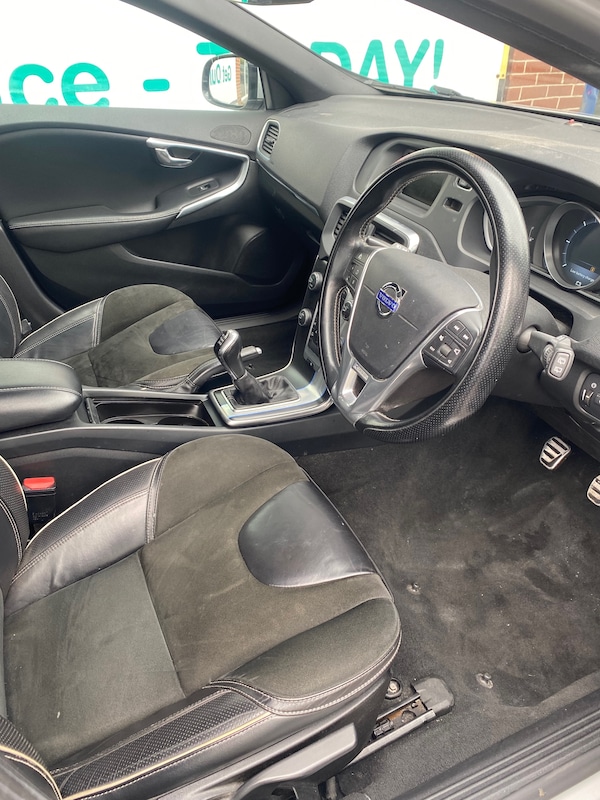 Used Volvo V40 2015 for sale - 75380811: Photo 5