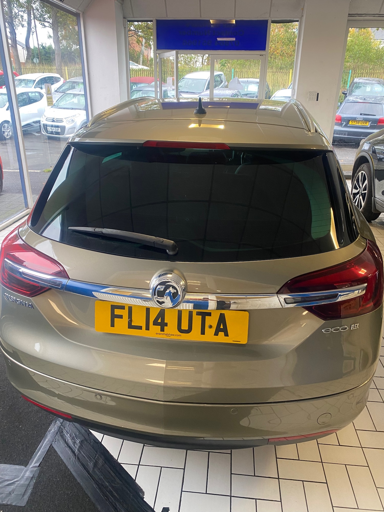 Used Vauxhall Insignia 2014 for sale - 76330138: Photo 4