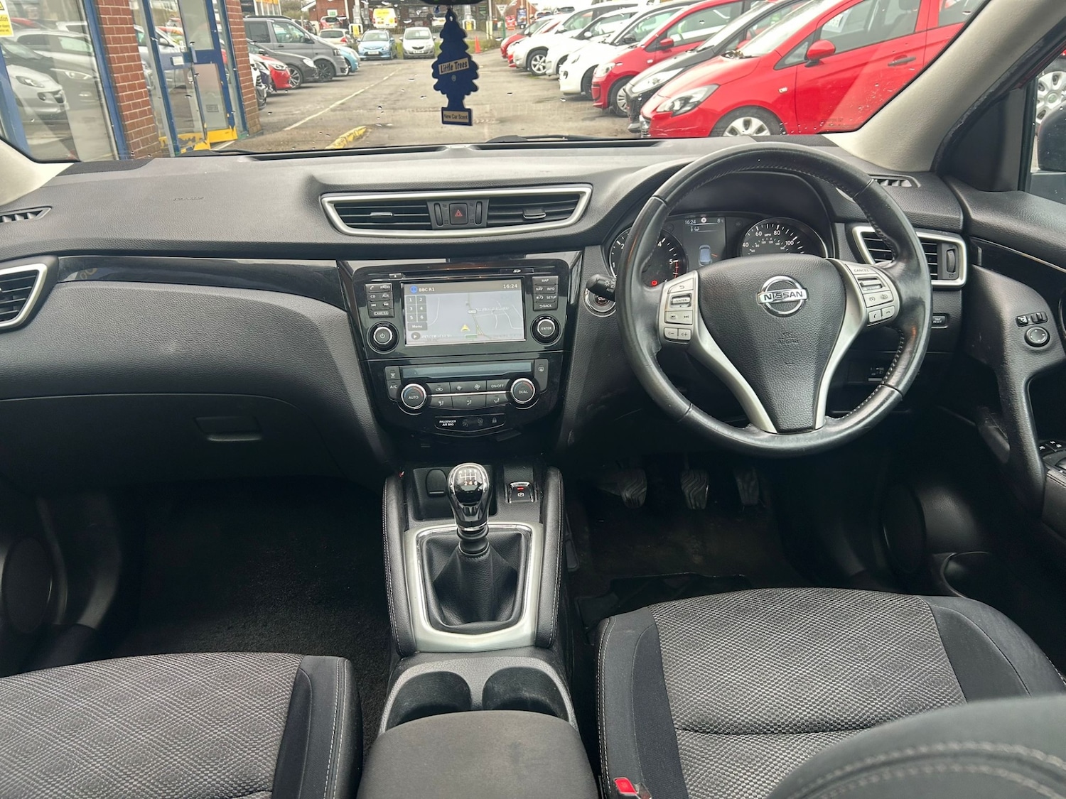 Used Nissan Qashqai 2014 for sale - 77997039: Photo 3