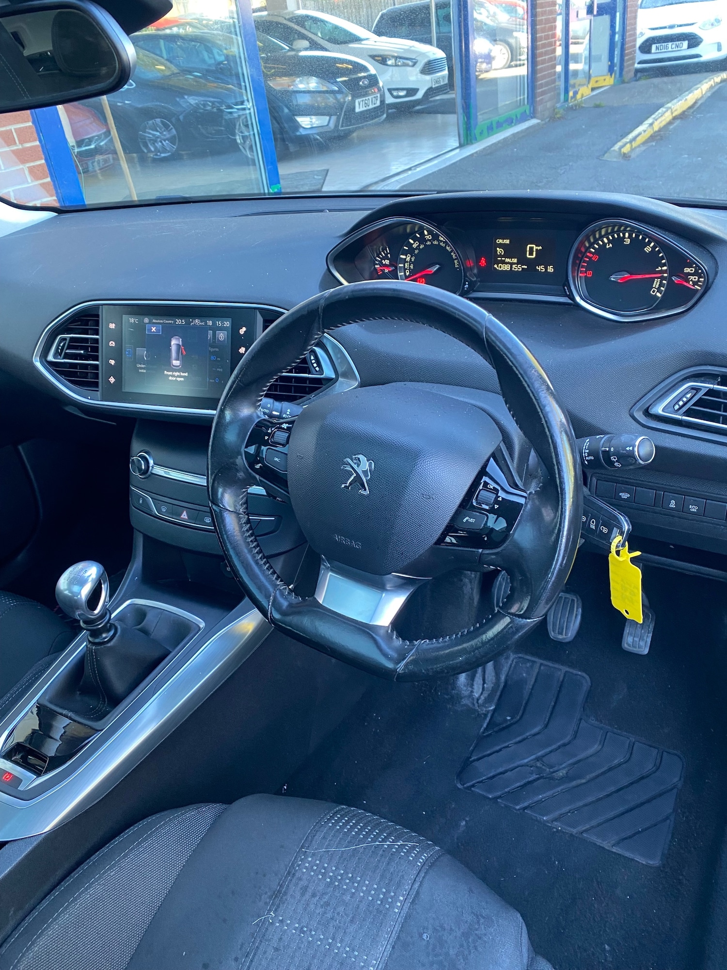 Used Peugeot 308 2015 for sale - 76067212: Photo 6