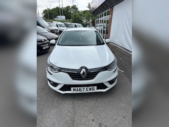 Used Renault Megane 2017 for sale - 79137325: Photo