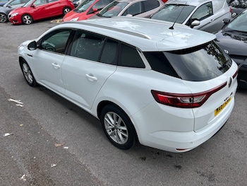 Used Renault Megane 2017 for sale - 79137325: Photo