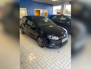Used Volkswagen Polo 2016 for sale - 76027803: Photo 2