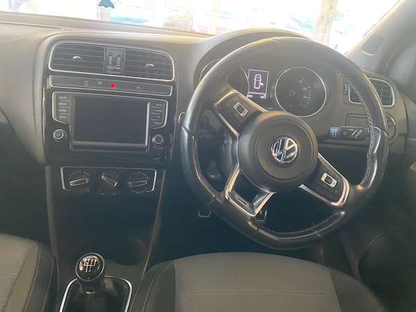 Used Volkswagen Polo 2016 for sale - 76027803: Photo 7