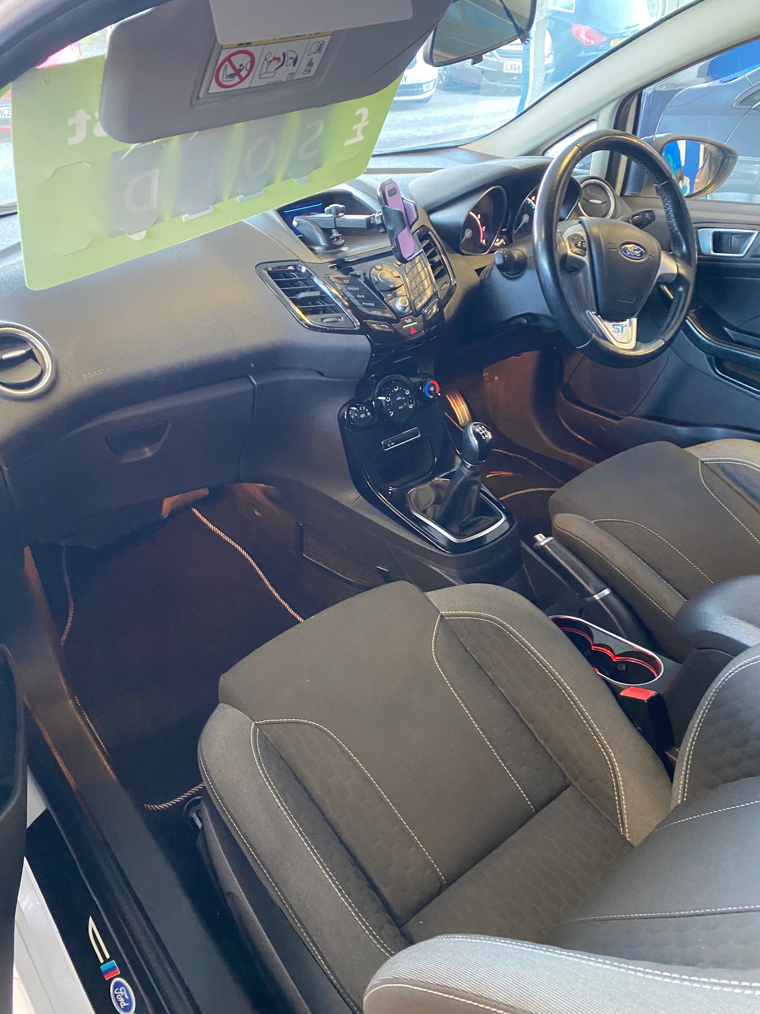 Used Ford Fiesta 2015 for sale - 77745204: Photo 6