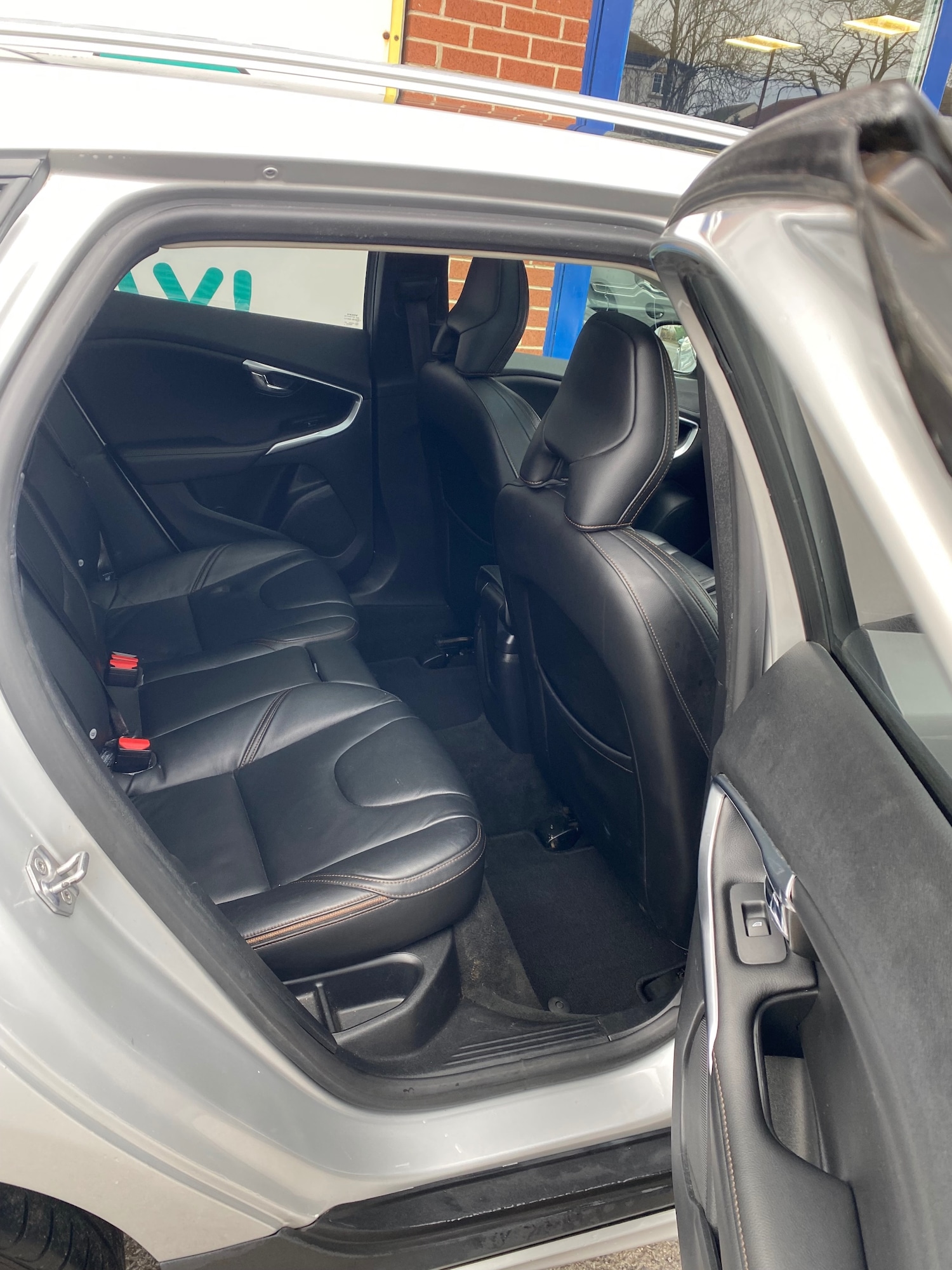 Used Volvo V40 2018 for sale - 77591062: Photo 5