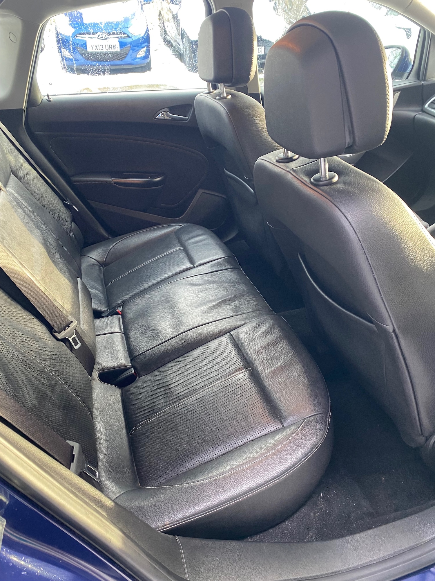 Used Vauxhall Astra 2013 for sale - 77113360: Photo 6