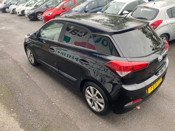 Used Hyundai i20 2015 for sale - 75982053: Photo 3