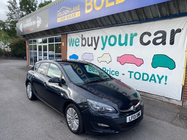 Used Vauxhall Astra 2013 for sale - 76005048: Photo 1