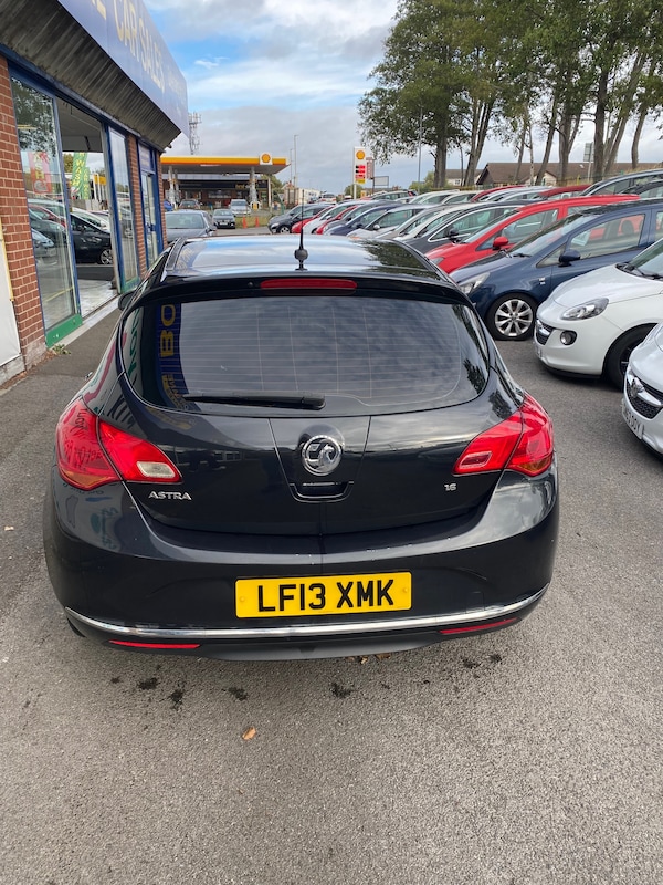 Used Vauxhall Astra 2013 for sale - 76005048: Photo 3