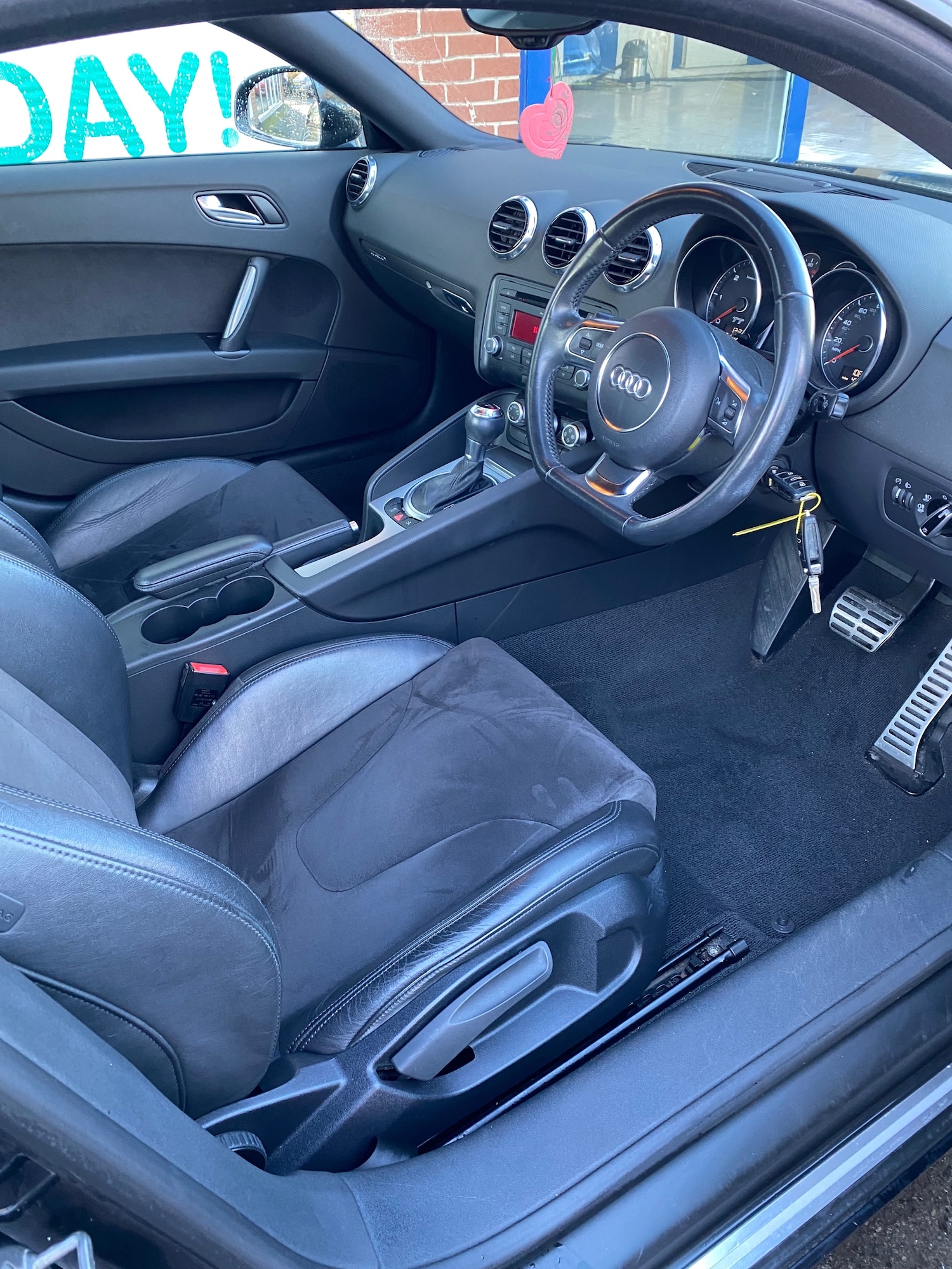 Used Audi TT 2012 for sale - 76626525: Photo 5