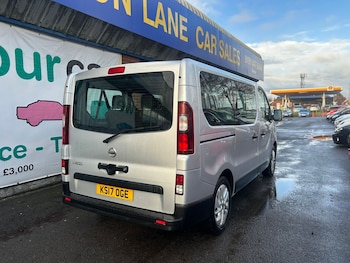 Used Nissan NV300 2017 for sale - 77180329: Photo