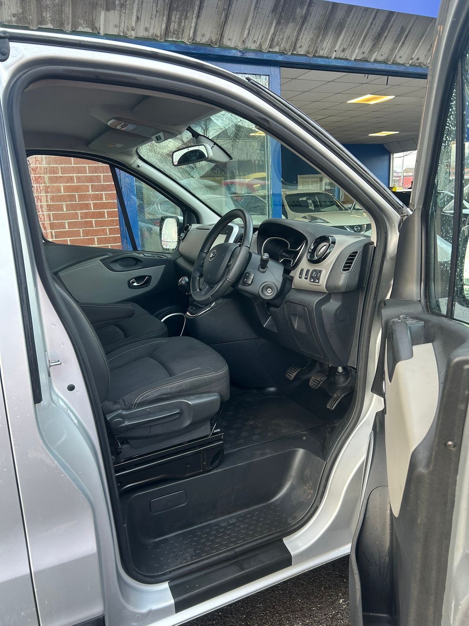 Used Nissan NV300 2017 for sale - 77180329: Photo 8