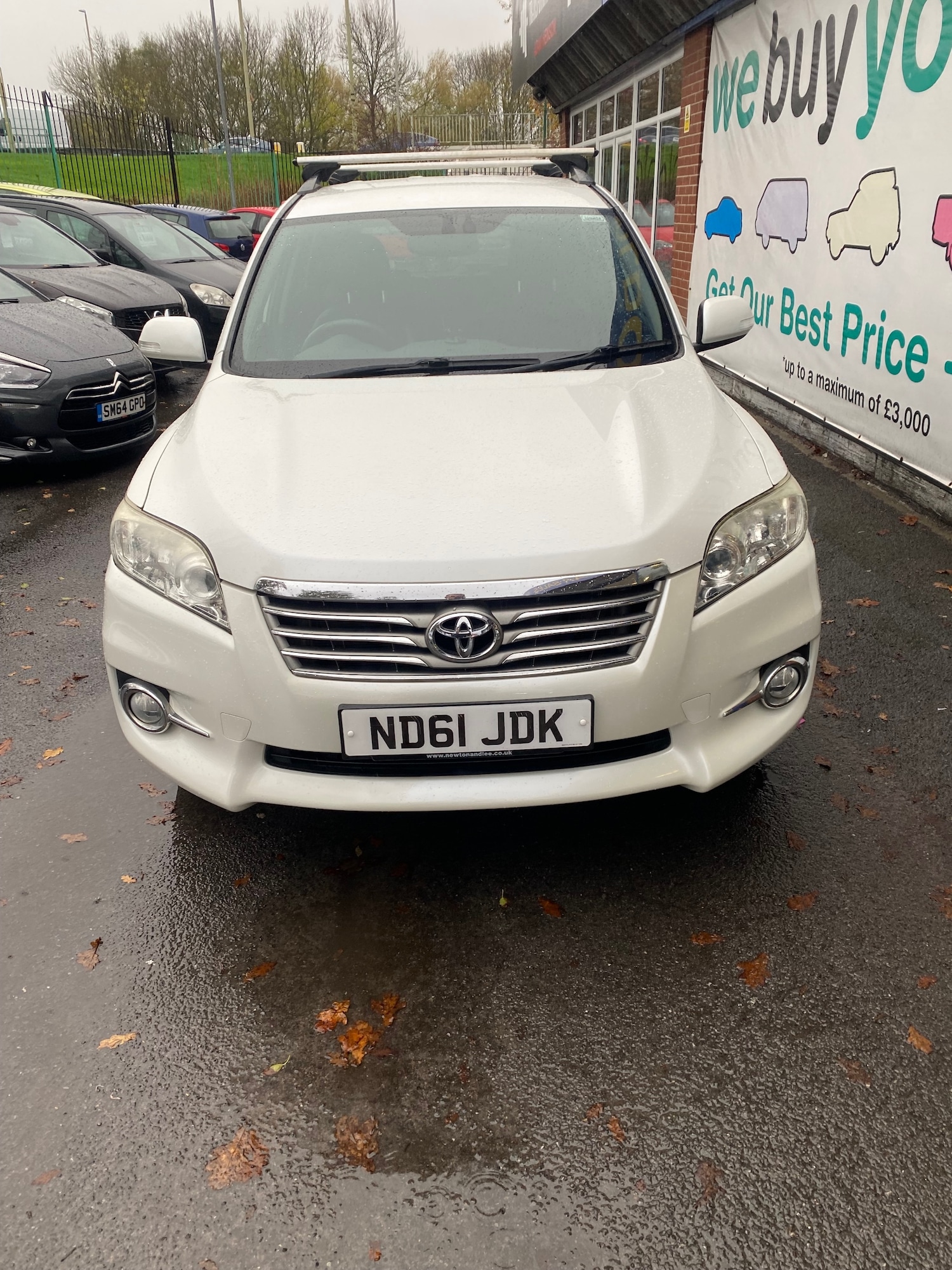 Used Toyota RAV4 2011 for sale - 76565294: Photo 2