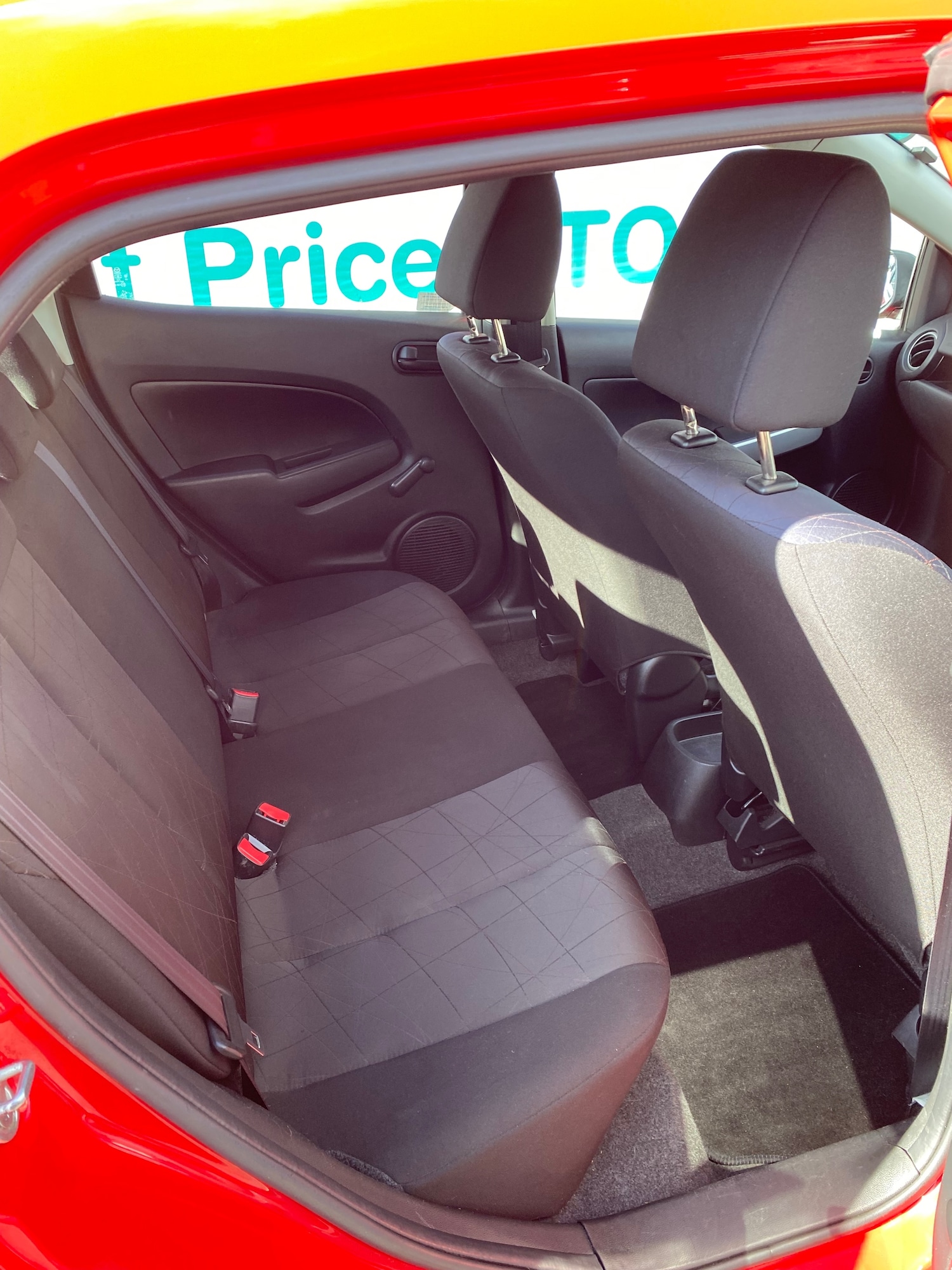 Used Mazda Mazda2 2012 for sale - 77864935: Photo 6