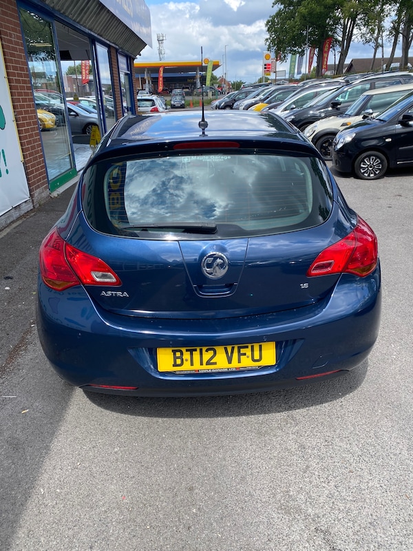 Used Vauxhall Astra 2012 for sale - 74879510: Photo 3