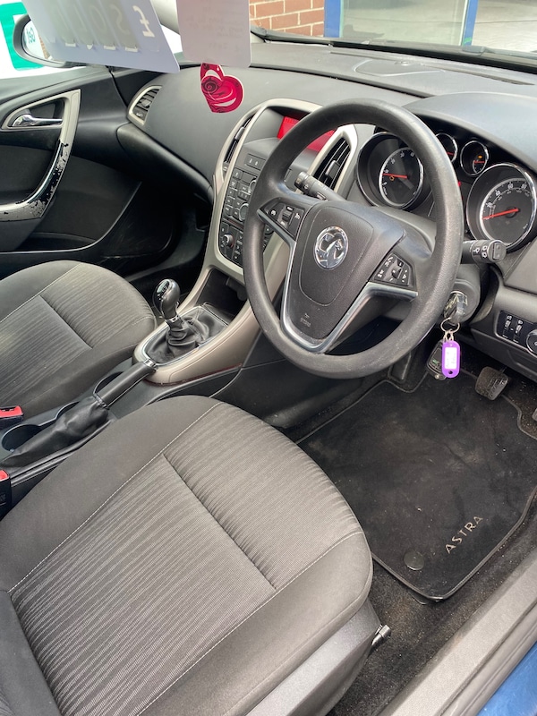 Used Vauxhall Astra 2012 for sale - 74879510: Photo 5