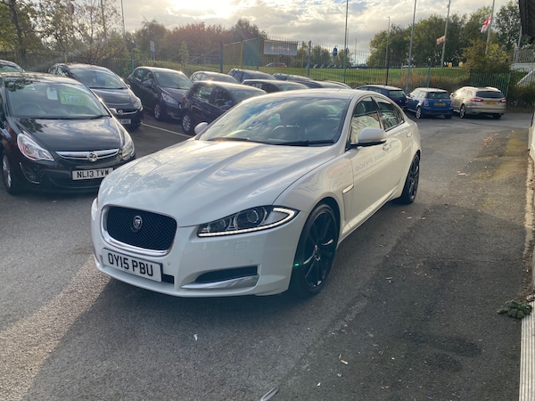 Used Jaguar XF 2015 for sale - 76218763: Photo 2