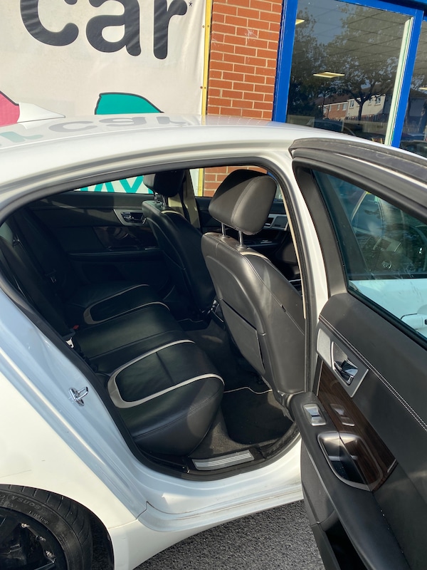 Used Jaguar XF 2015 for sale - 76218763: Photo 5