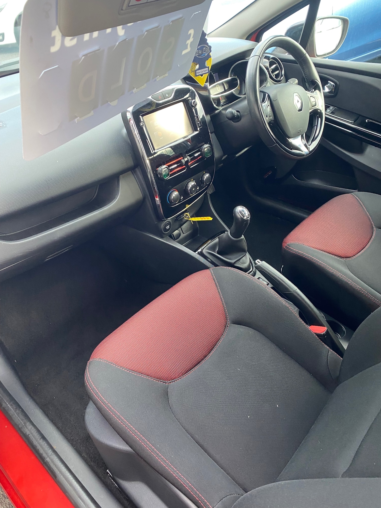 Used Renault Clio 2014 for sale - 77391957: Photo 6