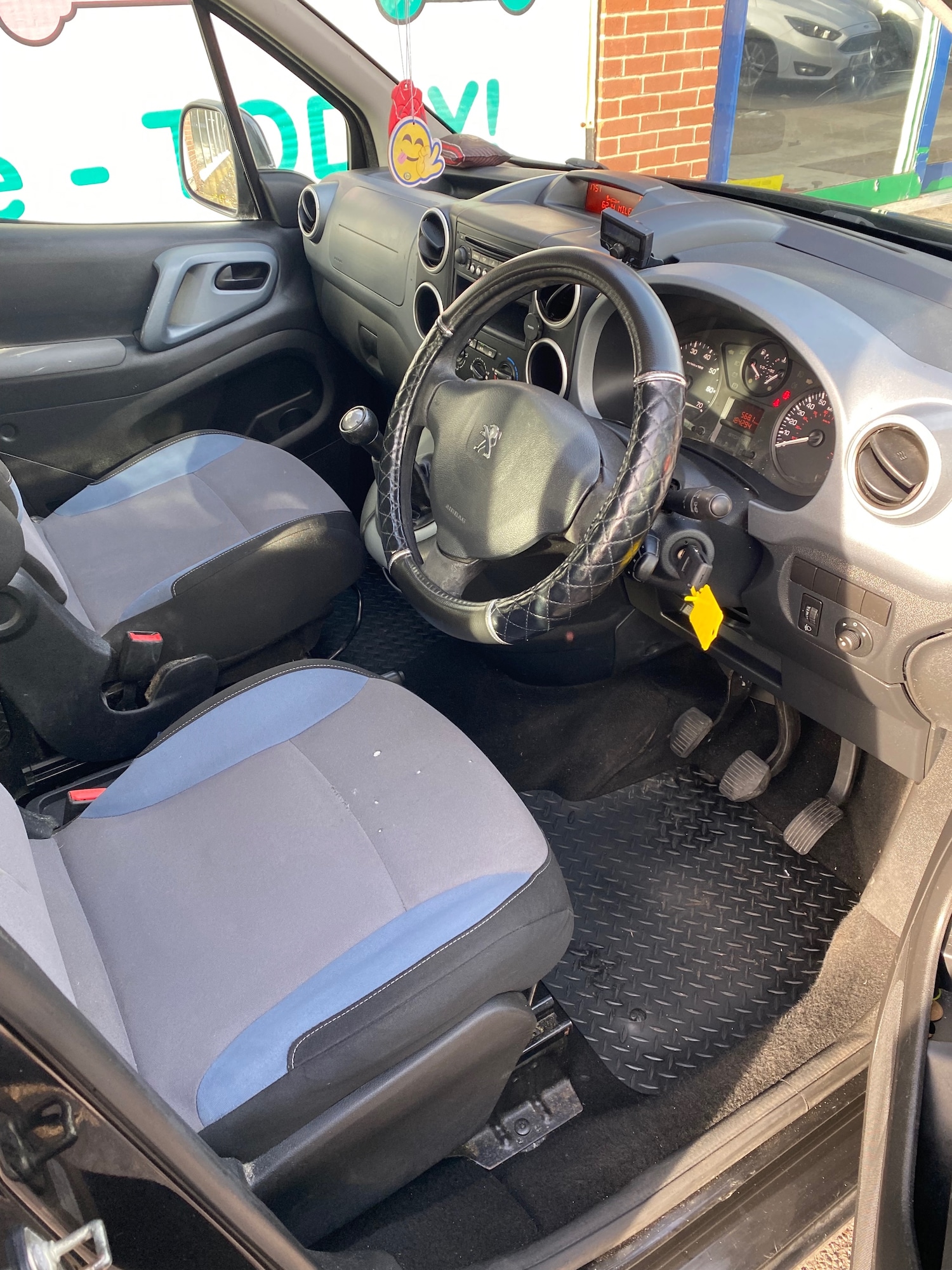 Used Peugeot Partner Tepee 2012 for sale - 76363103: Photo 4