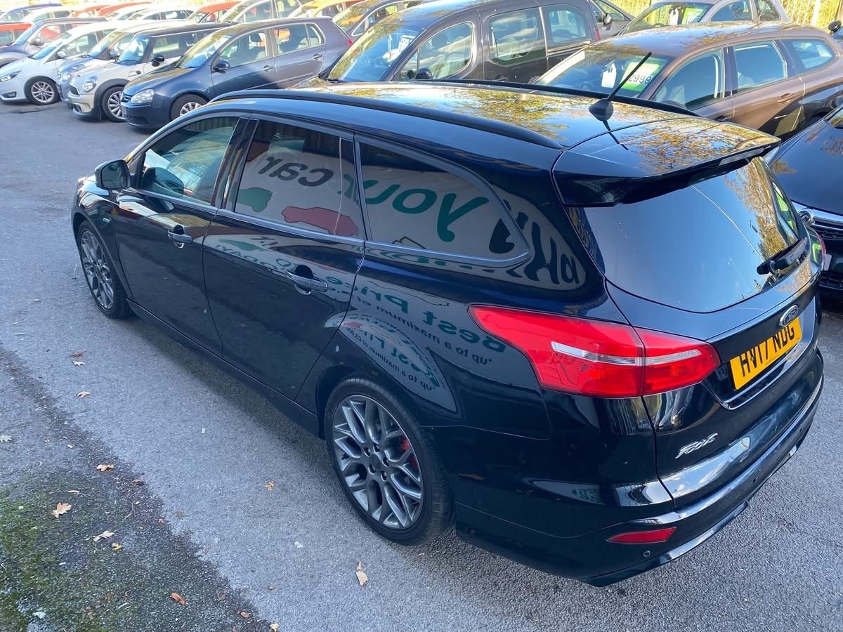 Used Ford Focus 2017 for sale - 76553666: Photo 3