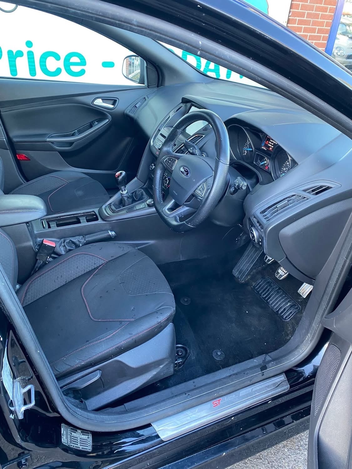 Used Ford Focus 2017 for sale - 76553666: Photo 6