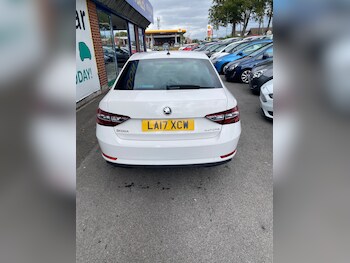 Used Skoda Superb 2017 for sale - 75536000: Photo